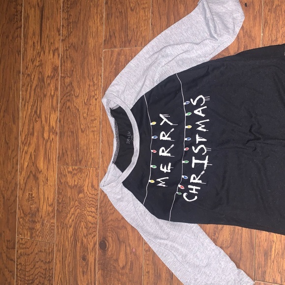 Stranger things theme “ merry Christmas “ T-shirt!! - Picture 2 of 4